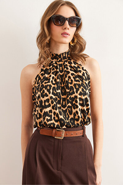 Olalook Dámská halenka s velkým leopardím výstřihem a ohlávkovým výstřihem BLZ- 19002673