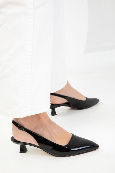 SOHO Klassische Damenschuhe mit Absatz aus schwarzem Lackleder 20285