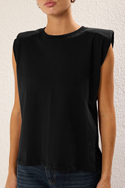 Trendyol Collection Comfortable Fit Black Knitted T-Shirt - 100% Cotton Twoss25Ts00070