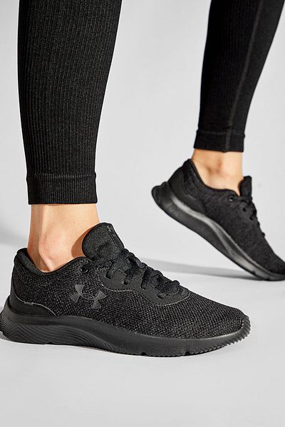 Under Armour Černé dospělé běžecké boty