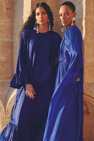 Trendyol Modest Tmavě modré saténové tkané večerní šaty Tctss25Db00004