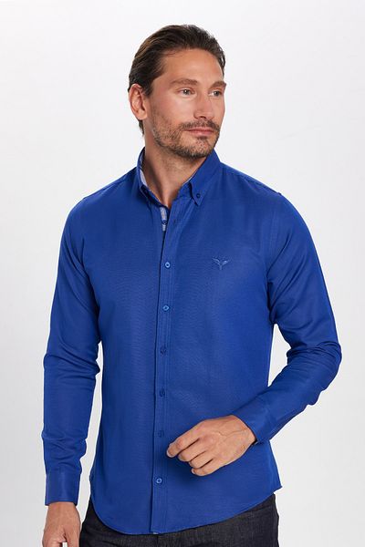 Tudors Sax Blue Oxford Texture - Мъжка прилепнала риза, дълъг ръкав, яка с копчета