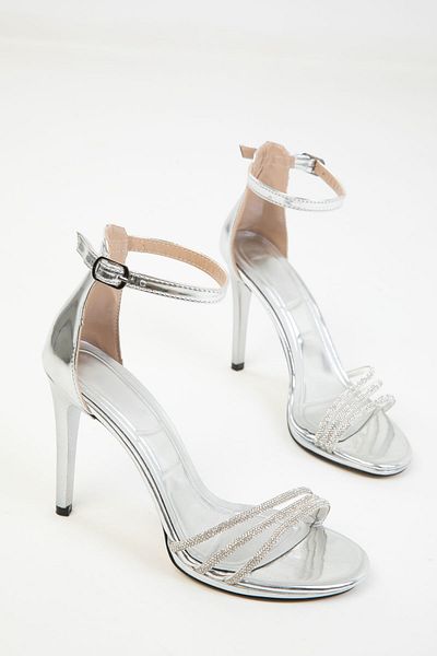 SOHO Klassische Damenschuhe mit Absatz aus silbernem Lackleder 20309