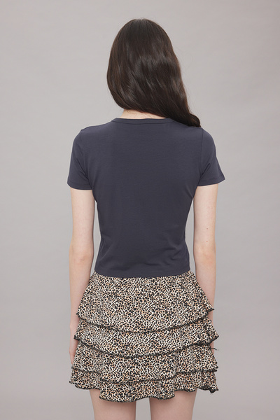 Trendyol Collection Πλεκτό μπλουζάκι με στάμπα ανθρακί κερασιού TWOSS25TS00082