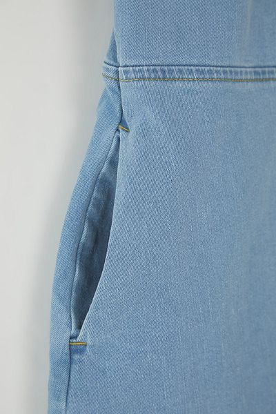 Trendyol Curve Ανοιχτό μπλε Comfort τζιν φόρεμα μεγάλου μεγέθους TBBSS23AH00078