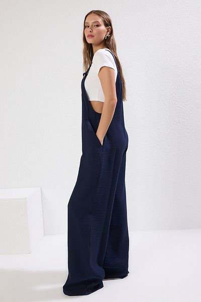 Trendyol Collection Marineblauer Gilet-Overall mit weitem Bein und gewebtem Maxi-Overall in Leinenoptik TWOSS21TU0090