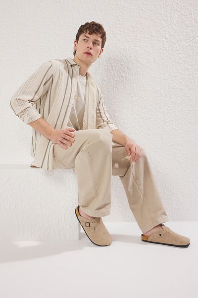 TRENDYOL SHOES شبشب سابو رجالي بإبزيم باللون البيج TAKSS25TE00008