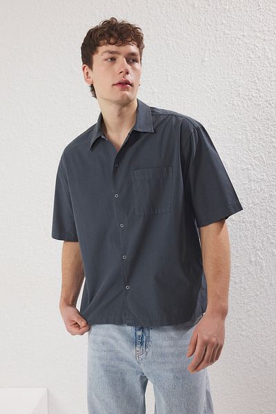 Trendyol Collection Anthrazitfarbenes Boxy-Shirt TMNSS25GO00020