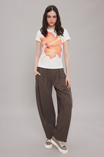 Trendyol Collection Ecru Floral Printed Bodysitting T-Shirt - Twoss25Ts00031