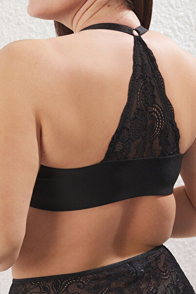 Trendyol Curve Plus Size Black Bra - Clip in the Middle with Front Opening Tbbss25Cw00012