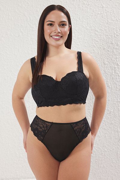 Trendyol Curve Schwarzes, durchbrochenes Plus-Size-Unterwäscheset TBBSS25DG00002