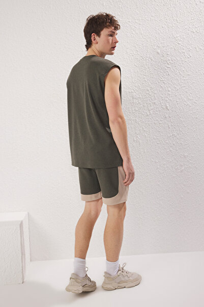 Trendyol Collection Σετ αθλητικής φόρμας Χακί Oversize/Wide Cut Textured Color Block Tank Top-Shorts