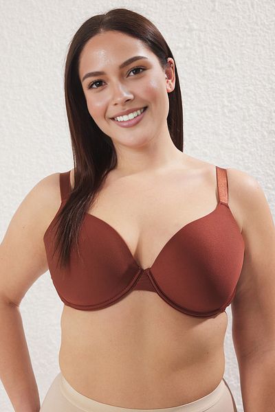 Trendyol Curve Braune Farbe