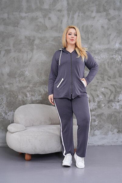 Siyezen Plus Size Side Stripe Detailed Hoodie Suit