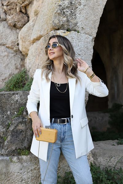 bytugcekaya Blazer alb cu un singur buton