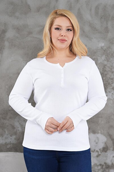 Siyezen Plus Size Button Detailed Cotton Lycra Basic Blouse