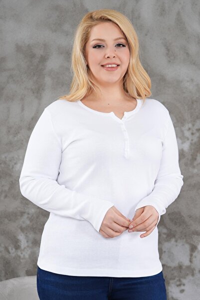 Siyezen Plus Size Button Detailed Cotton Lycra Basic Blouse