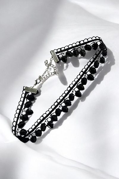 PETEK AKSESUAR Gothic Black Lace Guipure Choker Necklace