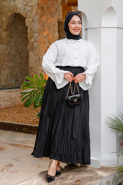 LOCCO Black Crochet Skirt - Women's Elastic Waist