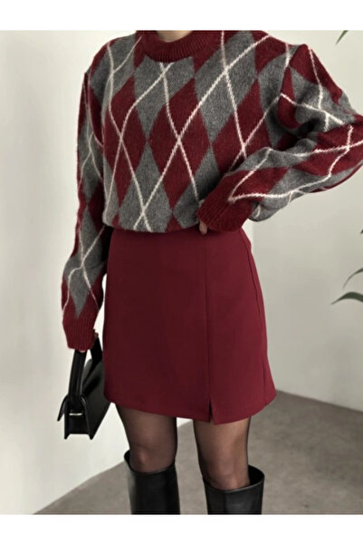 Aura7 Collection Kadın Giyim Yırtmaç Detaylı Şehir Boy Şortlu Etek