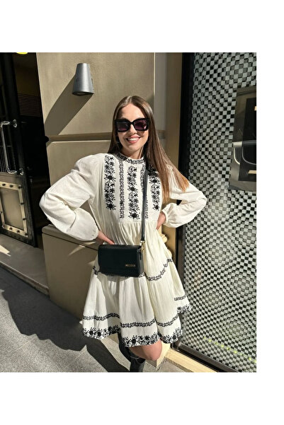 Fibula Bohem ve otantik çiçek nakışlı % yüz pamuk keten mini elbise