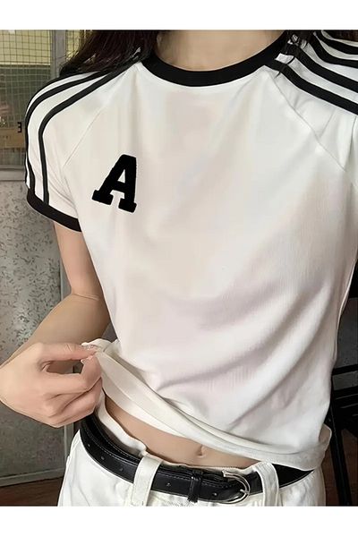 Touz Moda Ένα εμπριμέ μπλούζα με διπλή ρίγα Body Crop