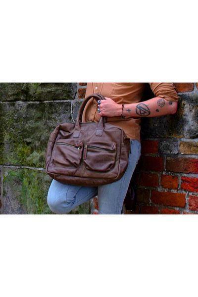 DUTCH-BAG حقيبة كمبيوتر محمول وحقيبة كمبيوتر محمول من الجلد الإيطالي للجنسين من Breda مقاس 17 بوصة