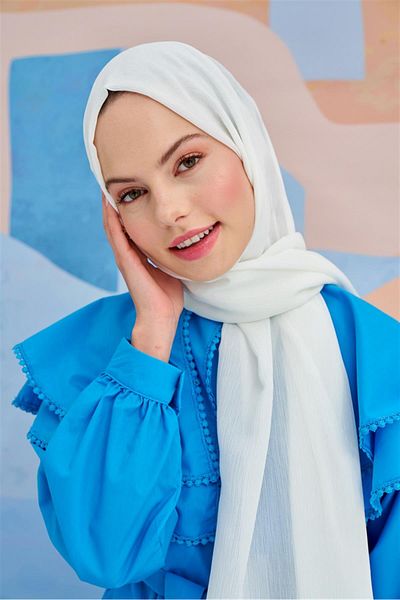 carell Knitted Shawl - Ecru Fitted Waterfall 2+3 Pieces