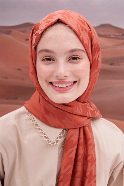 carell Houndstooth Jacquard Italian Silk Shawl Tile