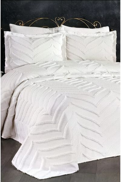 Estima Nermin Double Tasseled Bedspread