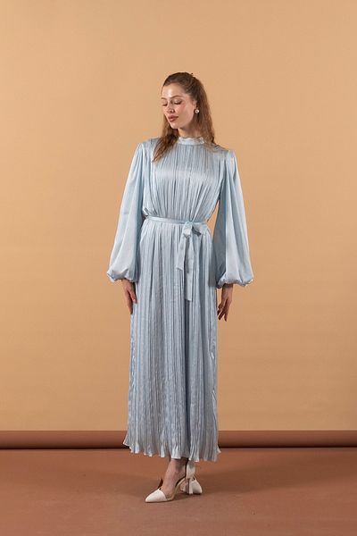 Stilife Rochie plisata din satin albastru