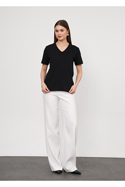 Ay Moda Collection تي شيرت نسائي نسائي بياقة على شكل حرف V من نسيج قطن انترلوك 100٪ قطن عادي بياقة على شكل حرف V