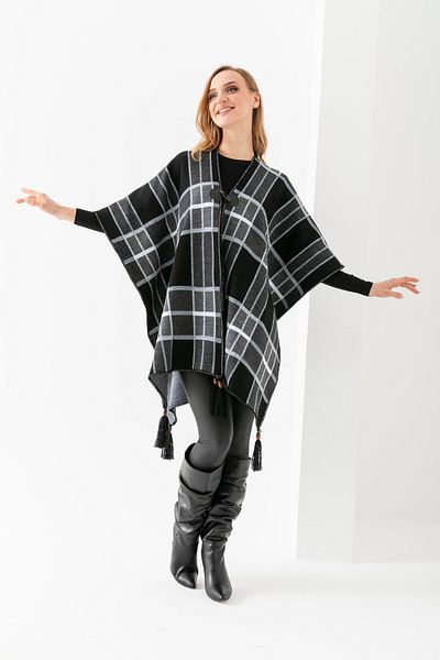 Wega Moda Striped Pattern Poncho, Fisherman's Stitching Button Detailed Poncho, Outerwear Poncho, Knitwear Knitted Chic Poncho