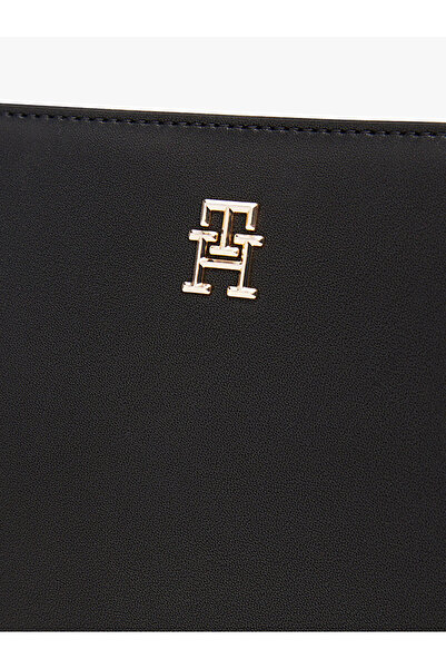 Tommy Hilfiger Dámská černá crossbody kabelka