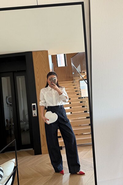 Özge Özgenç Yandan Cepli Klasik Jean