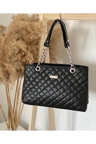 family clothing shop حقيبة كتف سوداء