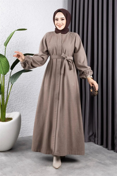 Mec Fashion Μαντό με στάμπα βιζόν - Λεπτομέρεια από γούνα