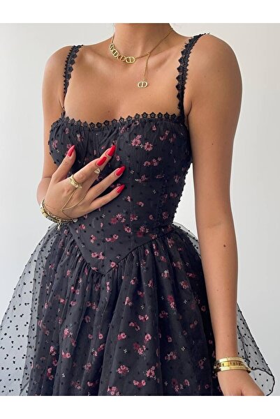 Genel Markalar TASARIM TÜL KLOŞ ELBİSE