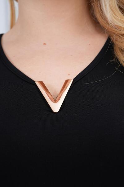 Siyezen Plus Size V Gold Buckle Detailed Blouse