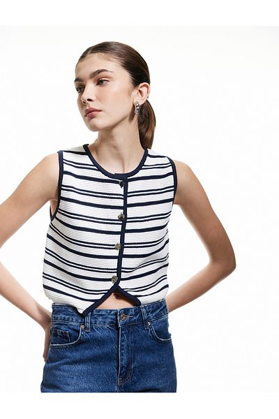 Koton Buttoned Sleeveless Textured Crew Neck Striped Knitwear Vest