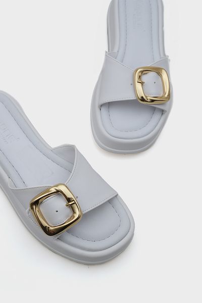 Capone Outfitters Damen-Hausschuhe mit Keilabsatz und Schnalle