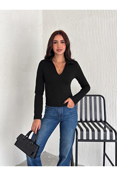 Jeevee بلوزة من قماش الغوص برقبة على شكل حرف V