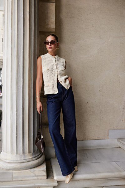 Askı Nişantaşı Stone Gold Button Detailed Front Ornamental Pocket Detailed Vest