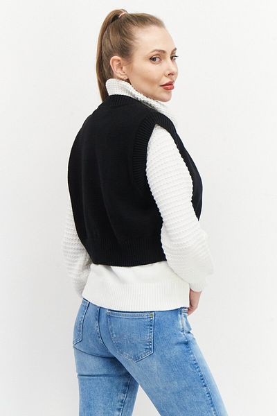 NA-KD Women V-neck Knitted Buttoned Vest, Black