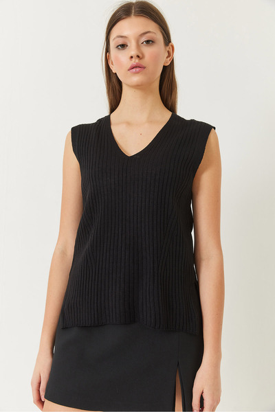 Bianco Lucci Women's V-Neck Slit Detailed Knitwear Sweater 60261444