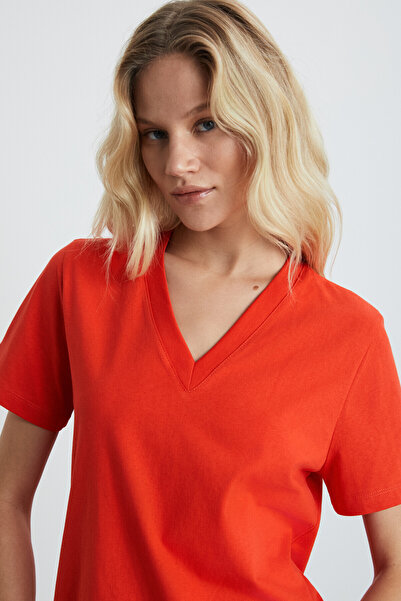 GRIMELANGE Alıne Women's 100% Organic Cotton Deep V-Neck Comfort Fit Red T-Shirt