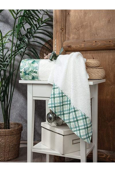 Sevim Green Bamboo and Cotton Satin Bath Towel Set - Leafy and Soft - Tivoli - Cannes