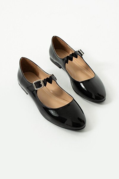 Elyo Sophia Heart Detail Black Patent Leather Ballerinas