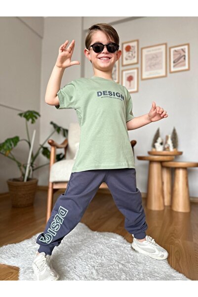 Yavrumsa Dizajn dvodelnog seta i Štampano konobara na poleđini