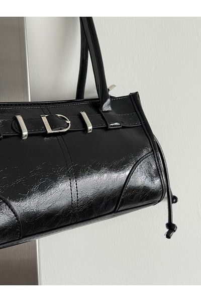 ALTUDA Women's Tassel Detail Shoulder Bag - Glamour